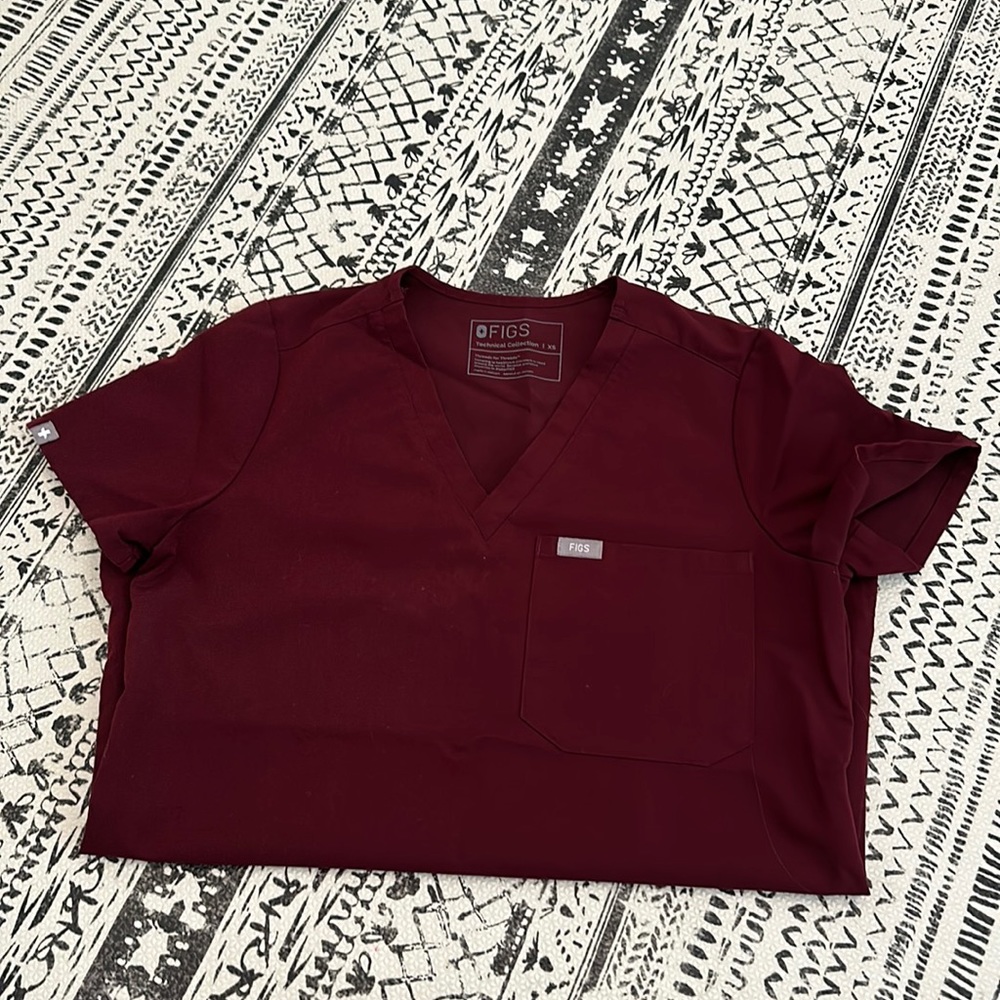 Figs Scrub Top - Burgundy